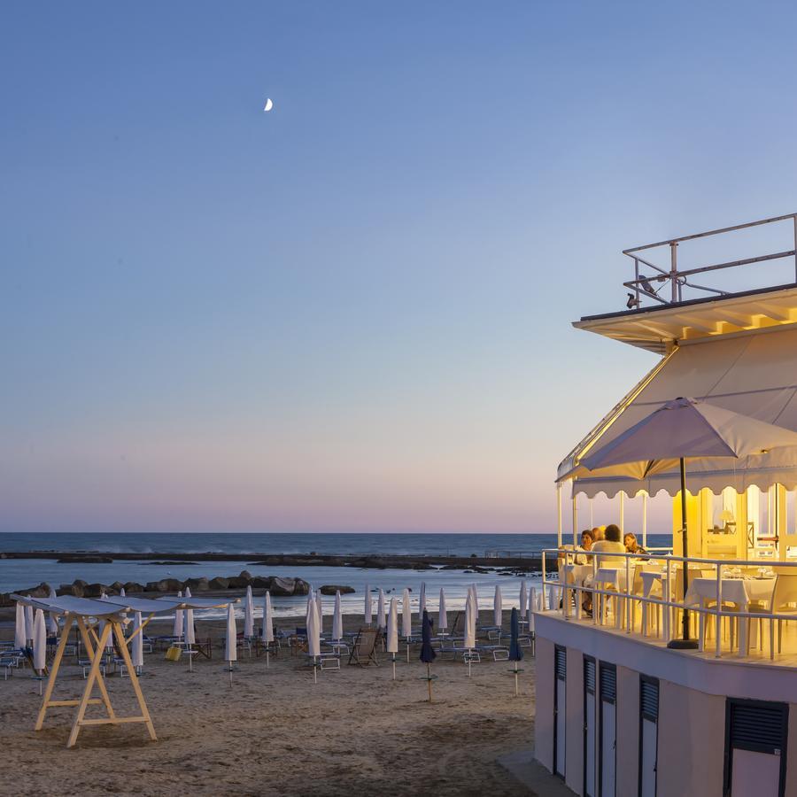 Hotel Riviera Anzio Dış mekan fotoğraf